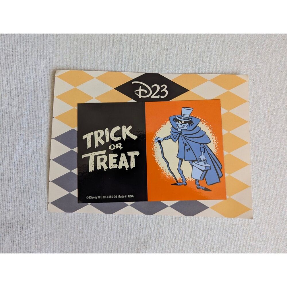 D23 Official Disney Fan Club Exclusive Halloween Refrigerator Magnet.